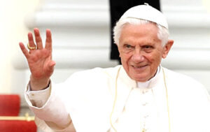 A verdadeira história de Bento XVI com o nazismo, com a esquerda e com a pedofilia na Igreja Católica